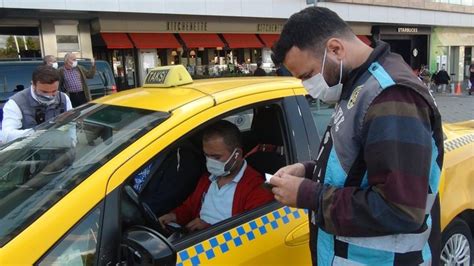 T­a­k­s­i­m­’­d­e­ ­m­ü­ş­t­e­r­i­ ­s­e­ç­m­e­ ­c­e­z­a­s­ı­ ­y­i­y­e­n­ ­t­a­k­s­i­ ­ş­o­f­ö­r­ü­,­ ­p­o­l­i­s­ ­i­l­e­ ­t­a­r­t­ı­ş­t­ı­